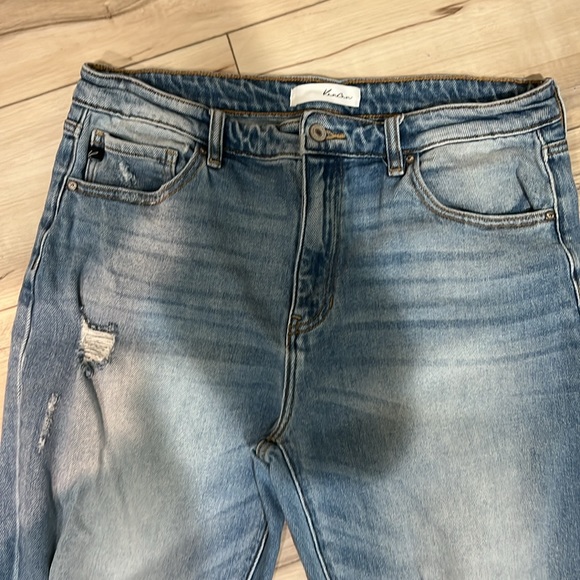 Women’s Juniors 15/31 Kancan Jeans Disstressed light wash - Picture 2 of 6